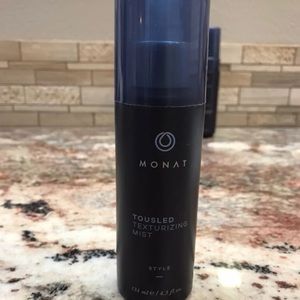 Tousled texturizing mist